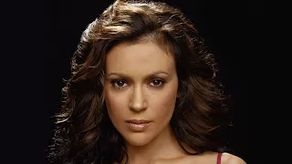 SEXY PHOTOS OF ALYSSA MILANO