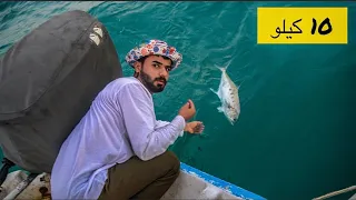 صيد الأسماك بأحجام كبيرة من وسط بحر العراق 