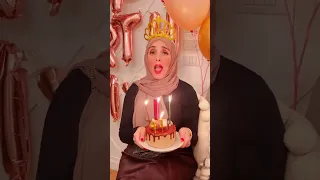 مش النهاردة عيد ميلادي عندي 14 سنه بالشقلوب مروة الشافعي  مش النهاردة عيد ميلادي عندي 14 سنه بالشقلوب مروة الشافعي