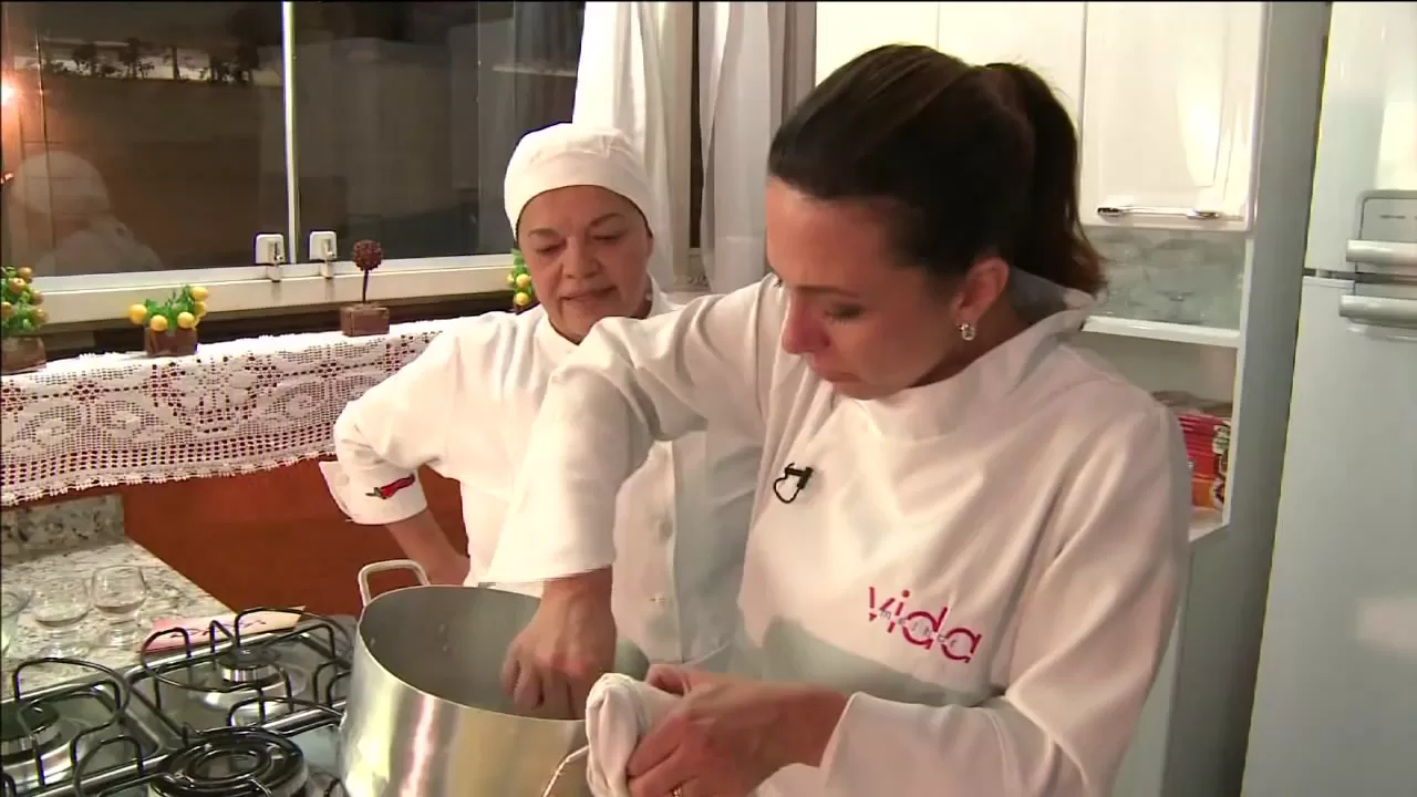 VIDA MELHOR CULINÁRIA: BALA BAIANA / BALA DE COCO (VANDA BARRETO)
