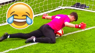 GOALKEEPER FUNNY MOMENTS (SAVES & FAILS)