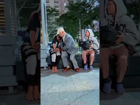KM- Tell the girls at the bus stop. [KINDNESS MAN] #kindness #respect #goodman #happy #humanities