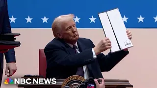 Trump signs several executive orders, including withdrawal from Paris Climate Treaty