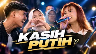 Urat Penonton Sampe Ketarik Saking Galau | GLENN FREDLY - Kasih Putih (Live Ngamen) Nabila Maharani