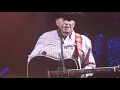 George Strait Sings "I Cross My Heart" To His Wife On Their 50th Anniversary In Las Vegas