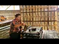 Download Lagu The girl was kicked out of the house and luckily met a kind mother and son engineer who helped her.