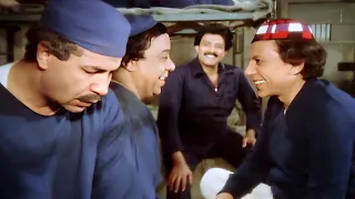 عادل امام مش قادر يكمل المشهد من كتر الضحك بسبب سمير غانم لما غلط فى الكلام مفيش هنا خدام بؤ حد 