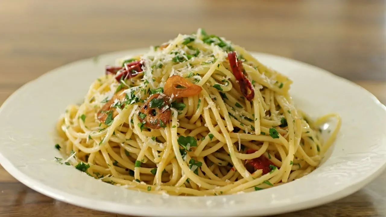 
          
          
          
            
            Spaghetti Aglio e Olio Recipe
          
        . 