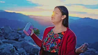 Solista Julia Tambriz HERMANOS MÍOS  - video oficial
