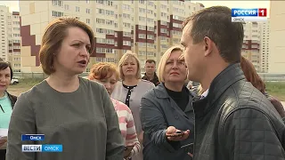 Строительные площадки Центрального округа Омска сегодня посетила мэр Оксана Фадина