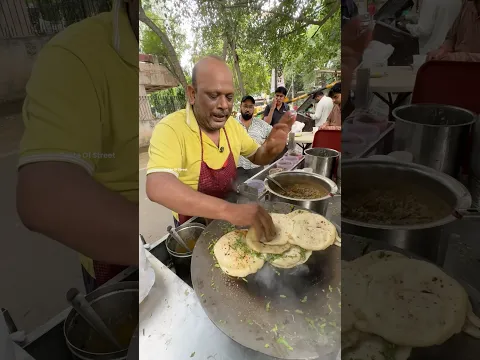 रामपाल भैया मीठी बाते करके प्यार प्यार से खिलाते हैं😳 दिल्ली के सबसे महंगे छोले कुल्चे😱 #shorts