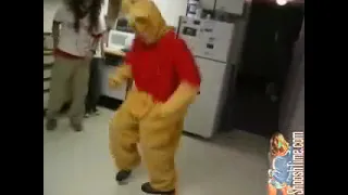 Winnie The Pooh Dancing ShooshTime