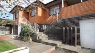 https://i.ytimg.com/vi_webp/UnNme1lPviA/mqdefault.webp