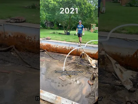 Our pool has never been this colour 🥴 #poolcleaning #pool #diyprojects