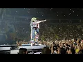 Billie Eilish - You should see me in a crown (27/08/2019, Megasport Palace, Moscow) / огонь
