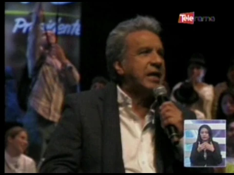 Lenin Moreno presenta propuestas a jóvenes