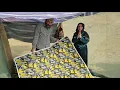 Download Lagu Een ochtend vol hoop: Farideh's brood en de vriendelijkheid van een nieuw tapijt❤