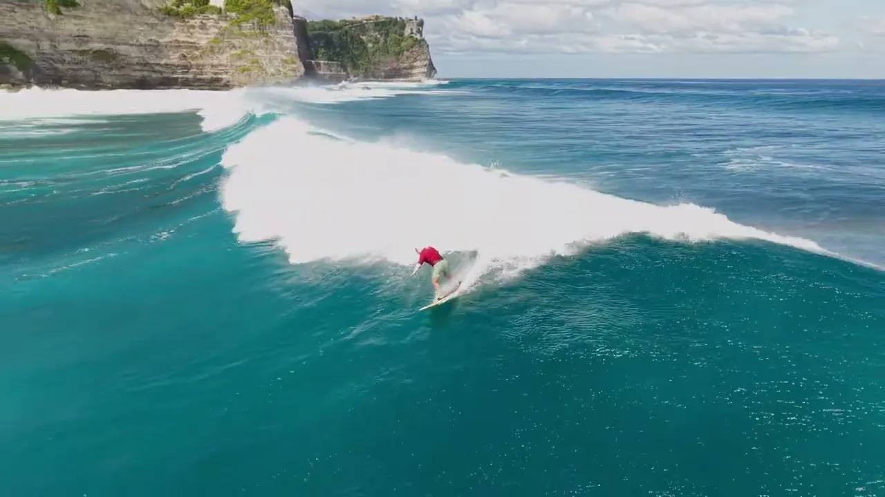 Uluwatu tow-in surfing