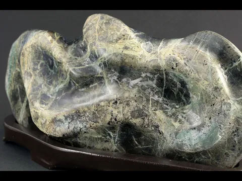 蛇紋石 (サーペンティン) 置石 1.6kg｜天然石 原石 通販 キラリ石