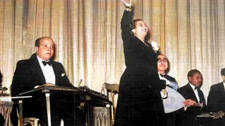 ام كلثوم اغنية لسه فاكر حفلة مع تفاريد للست وتقاسيم قانون مسرح حديقة الأزبكية 4 يناير 1962 