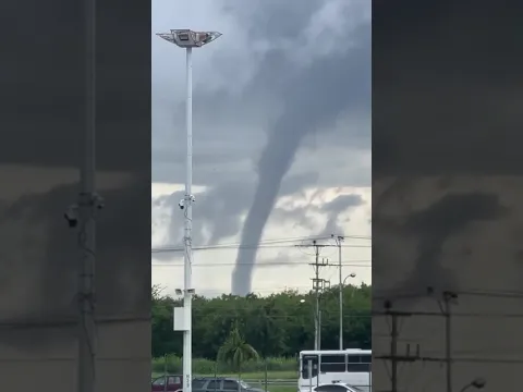ESTO SE VIÓ EN EL LAGO DE VALENCIA, VENEZUELA HOY 23/08/2026 😨 ¿TROMBA? EMERGENCIA ⚠️ #shorts
