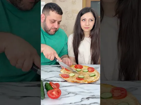 She ate the pizza! 😂