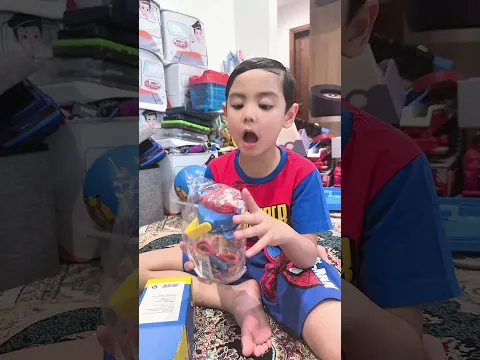 Ada Kado Lagi🎁 #rogerchikajourney #shaquilledanuarta #gift #toys #spiderman #hotwheels