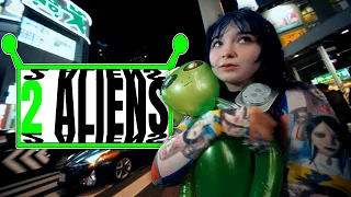 2 aliens - satine (Clip Officiel)