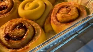 ENCANELADOS O ROLES!!// relleno de cereza 🍒 quedan suaves y esponjosos 