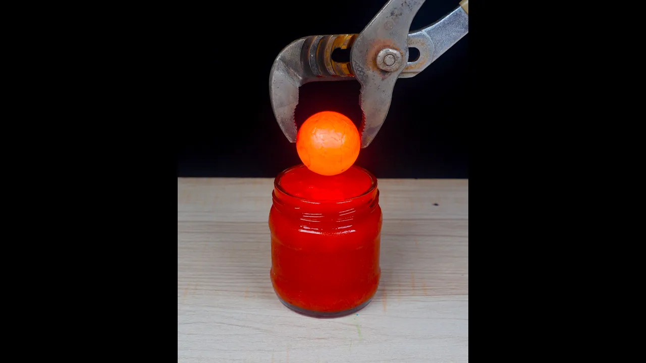 Hot ball vs Ketchup 🤯