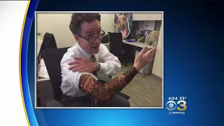Jim Donovan Shows Off His Arm Tattoo