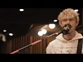 Download Lagu MGK performs Candy, Why Are You Here, Bloody Valentine and I Think I’m OKAY live on LoL Esports