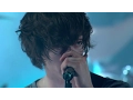 Download Lagu Arctic Monkeys - Suck It And See @ iTunes Festival 2011 - HD 1080p
