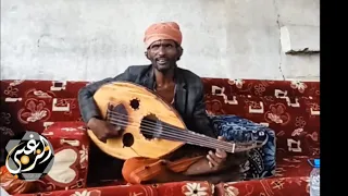 أجمل عزف عود واجمل غناء ممكن تسمعه بانامل الفنان اليمني الكادح رشدي حسن 