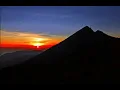 Download Lagu SANGKALA-IWAN FALS (Gunung Rinjani agustus 2012)
