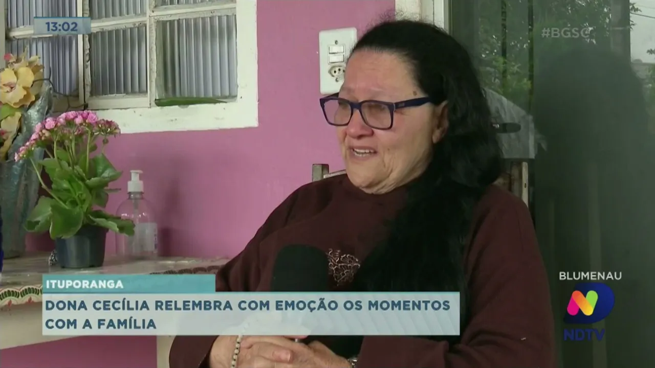 Mulher que perdeu cinco filhos e o marido por conta da Covid-19 relembra momentos com a família