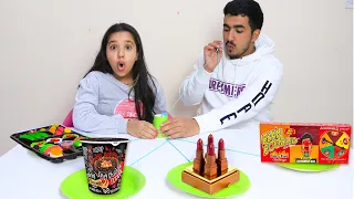 تحدي لا تسحب الصحن الخطأ لا يفوتكم العقابات والجوائز 