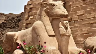 موسيقى فيلم غرام ف الكرنك للموسيقار  علي إسماعيل دندنها