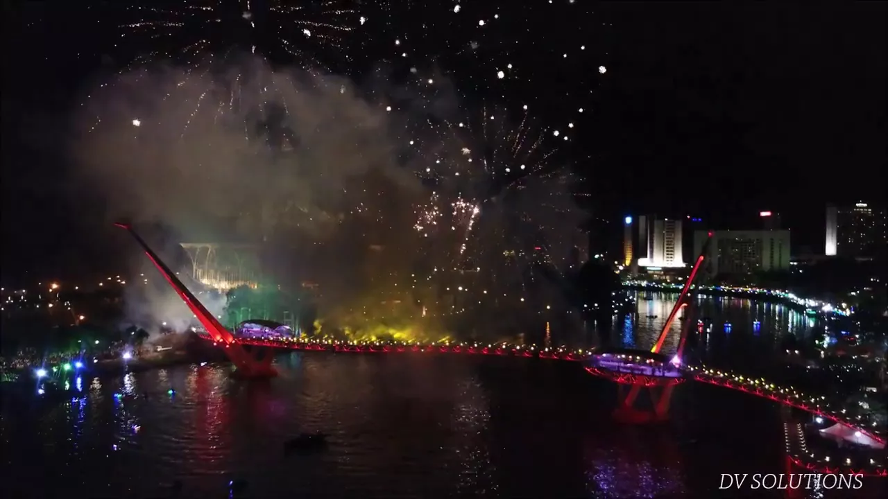 Golden Bridge Kuching Sarawak Opening Ceremony Fireworks!