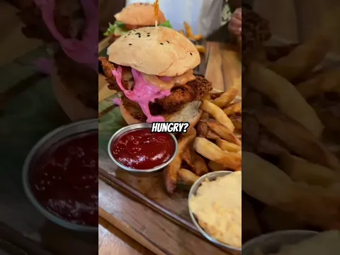 Best Chicken and Burgers #foodie #foodies #foodielife #foodshorts