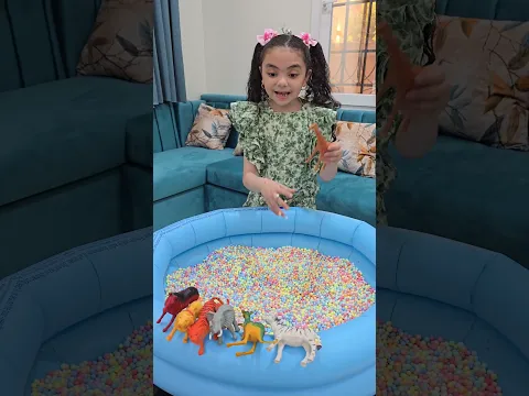نورا وتعليم أصوات وأسماء الحيوانات🦁🐅🐴🦌🦓 وسط الفوم🐷🦄 #foryou #kidslearning #اكسبلور