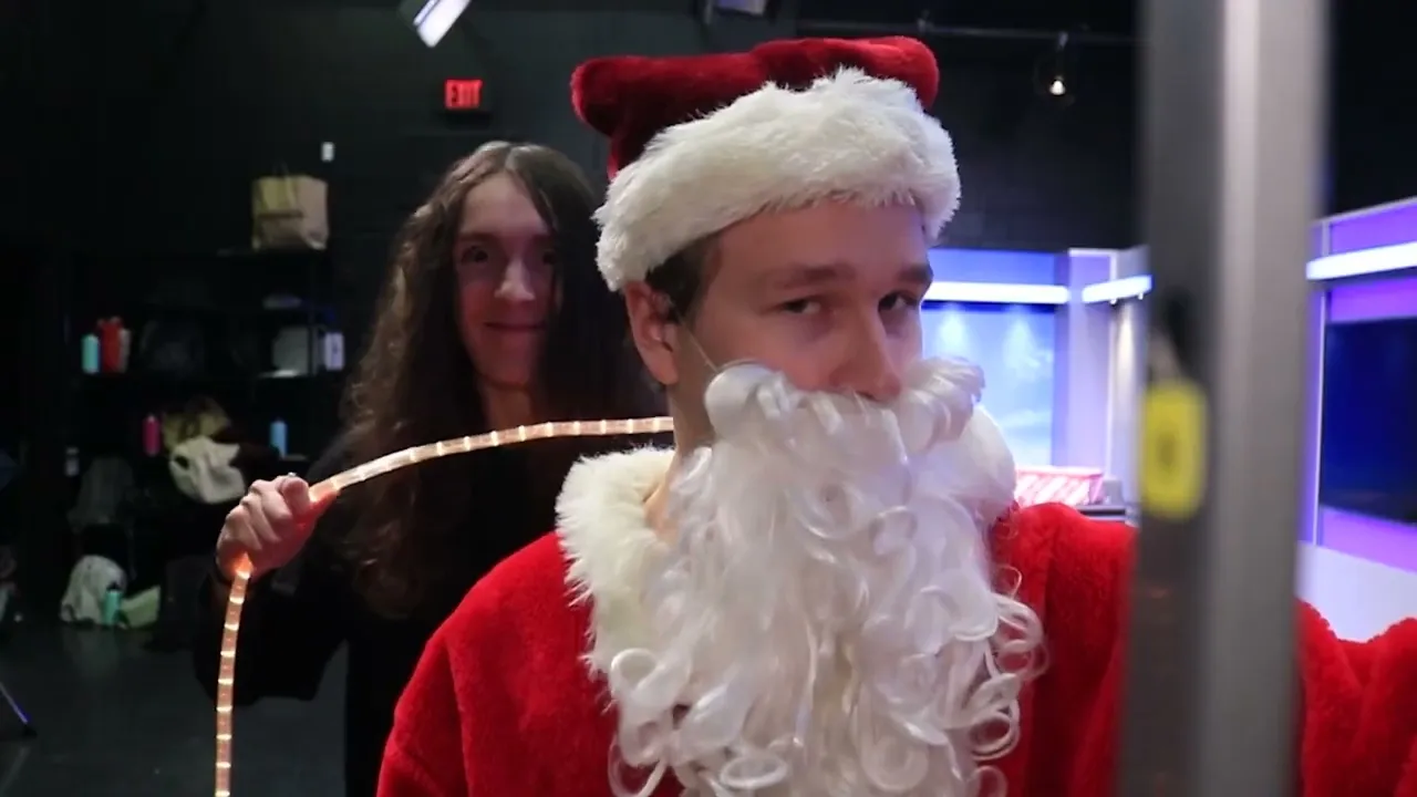 I'm Gonna Kill Santa Claus [] Music Video