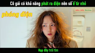 Cô gái có khả năng phát ra điện nên số ế từ nhỏ