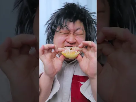 그지깽깽이에게 가짜도너츠 주고 반응보기