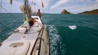 Island Hoppin’ Engine Stoppin’ – Free Range Sailing Ep 59