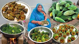 करेले का भरवा ऐसे बनाएंगे तो बच्चे भी मांग-मांग कर खाएंगे UP Style Karele ka Bharwa / Stuffed Karela