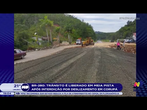 BR-280: trânsito é liberado em meia pista após interdição por deslizamento em Corupá
