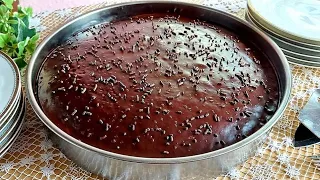 صينية كيك خفيف جدا اسفنجي بحجم عائلي بالخلاط بالكاكاو بقطر ٣٠ سم لذاذة تنسيكم كل وصفات الكيك قبلها 