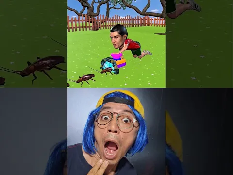 RONALDO PRANKS RUMI WITH A COCKROACH! 🪳😂 #shorts #animation #kpopdemonhunters #funny #viral