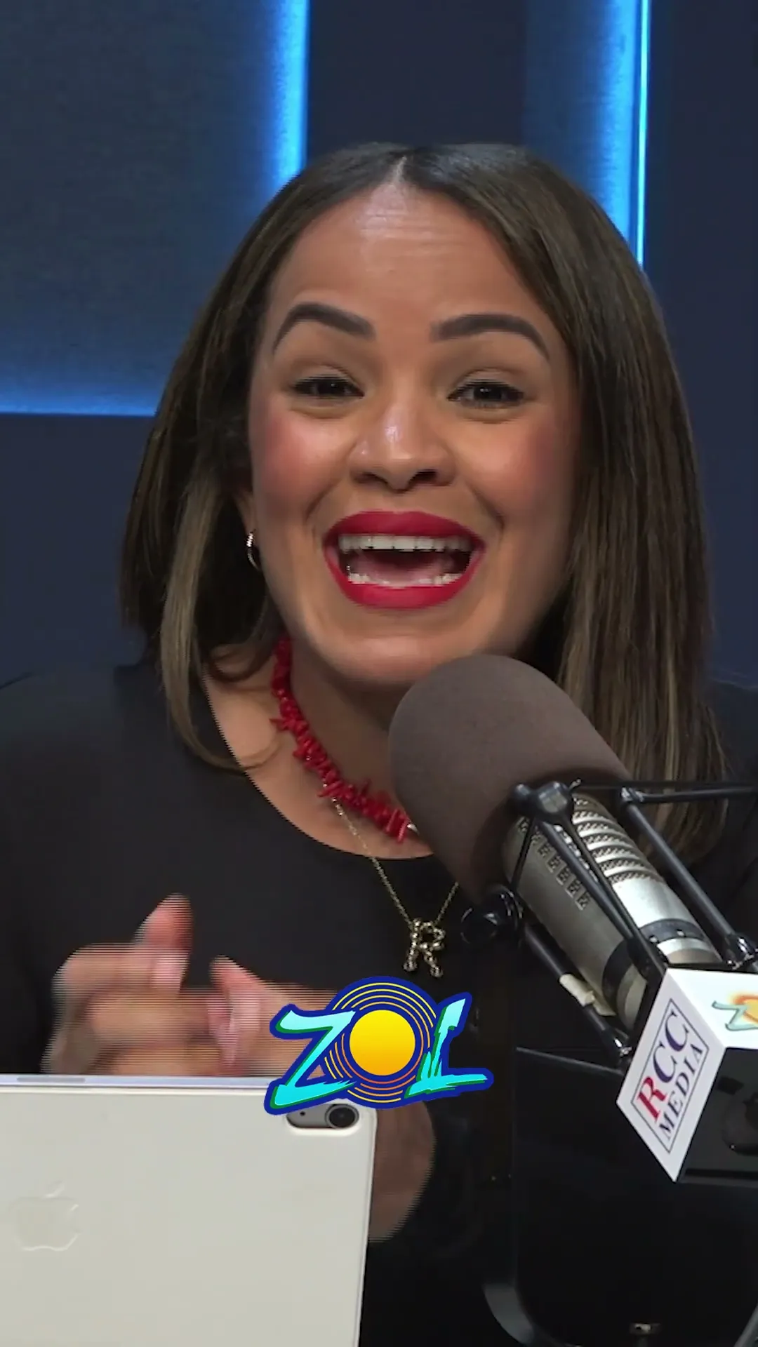 PERIODISMO FORENSE CON BRIANA